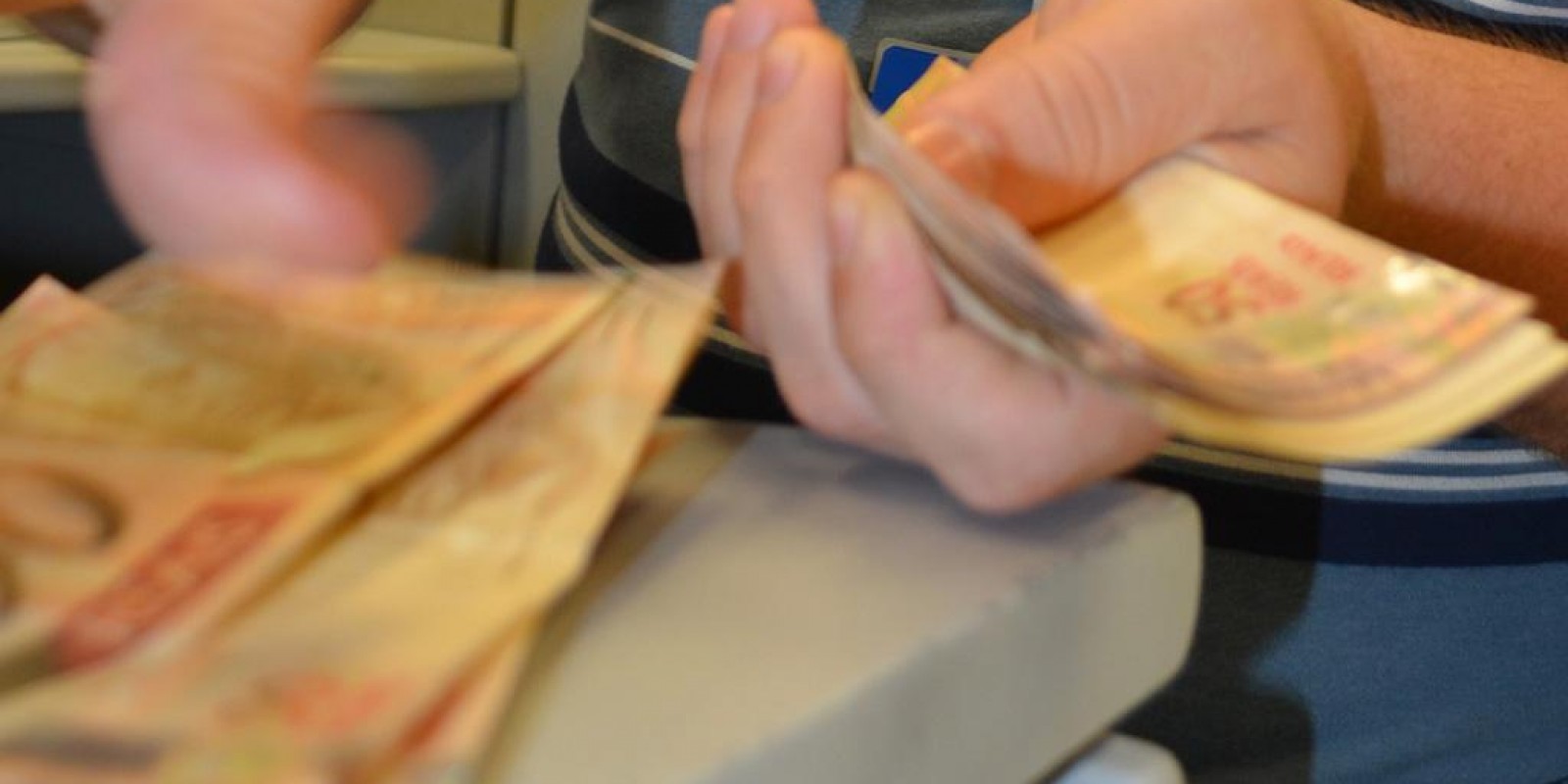 Número de jovens inadimplentes atinge 4,81 milhões de negativados entre 18 e 24 anos Número de jovens inadimplentes atinge 4,81 milhões de negativados entre 18 e 24 anos